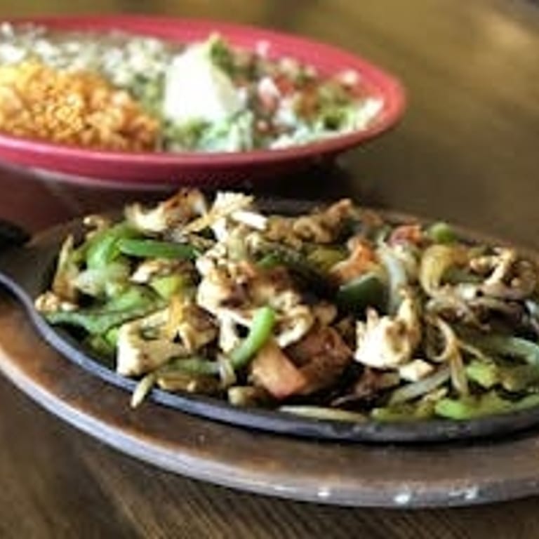 Delicious Chicken Fajitas: A Tex-Mex Favorite